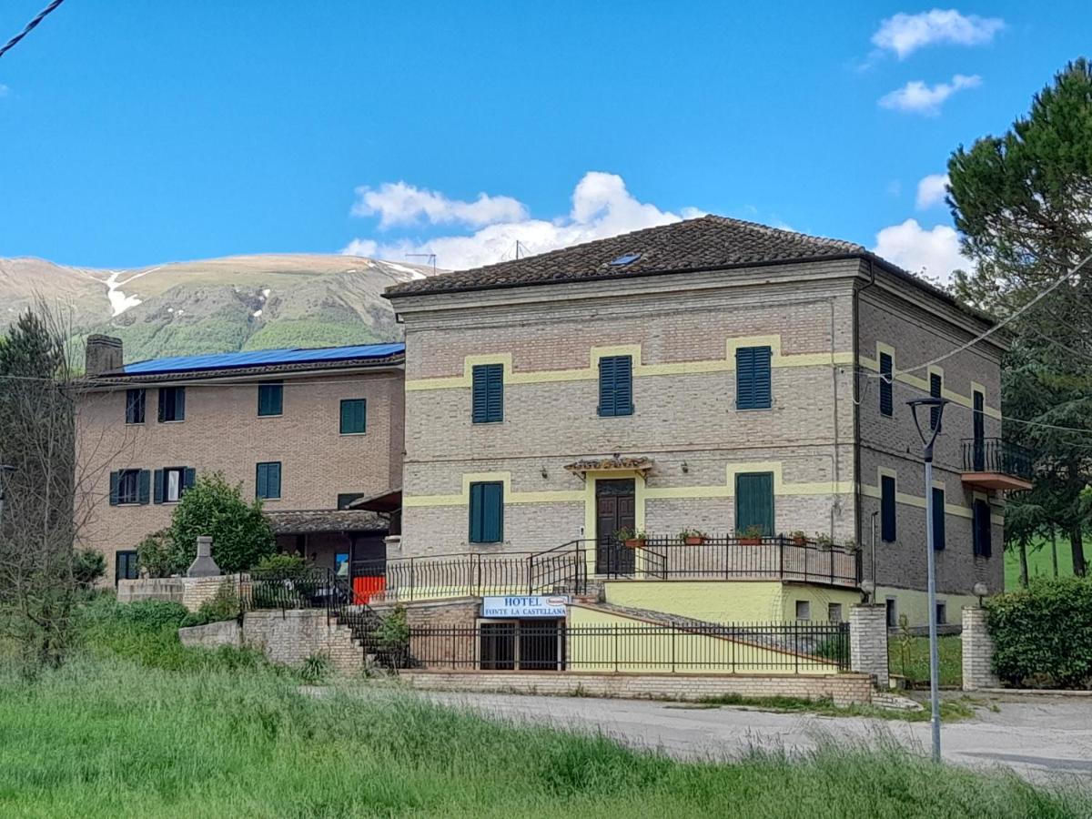 Hotel B&B Resort Fonte La Castellana Sarnano Eksteriør billede