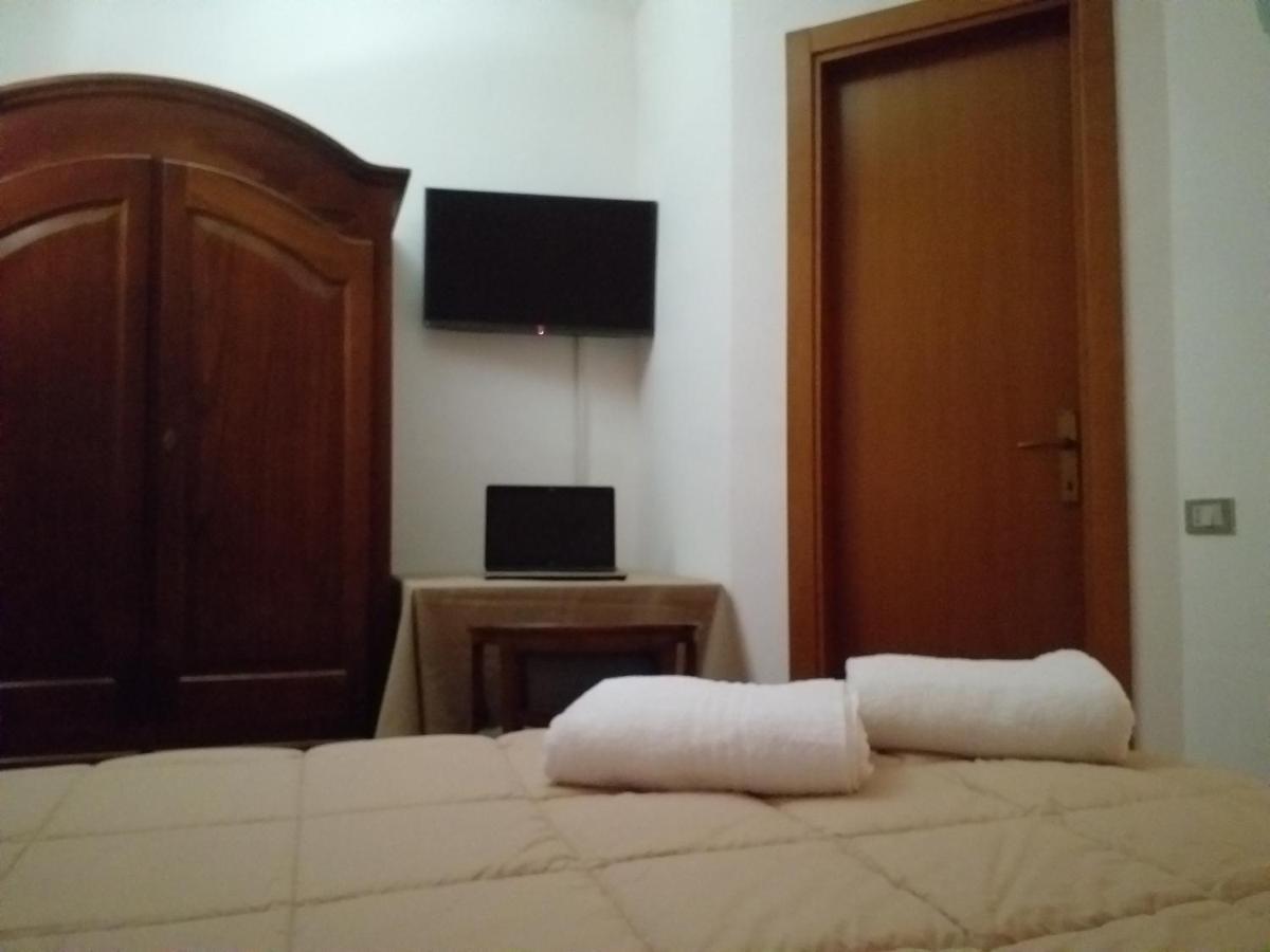 Hotel B&B Resort Fonte La Castellana Sarnano Eksteriør billede